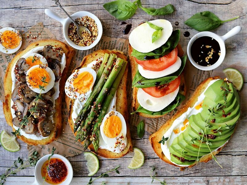 EKMEK ÜSTÜ LEZZETLER